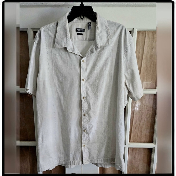 Van Heusen Other - VAN HEUSEN Heusen ○ XL Men's Casual Button Down Shirt